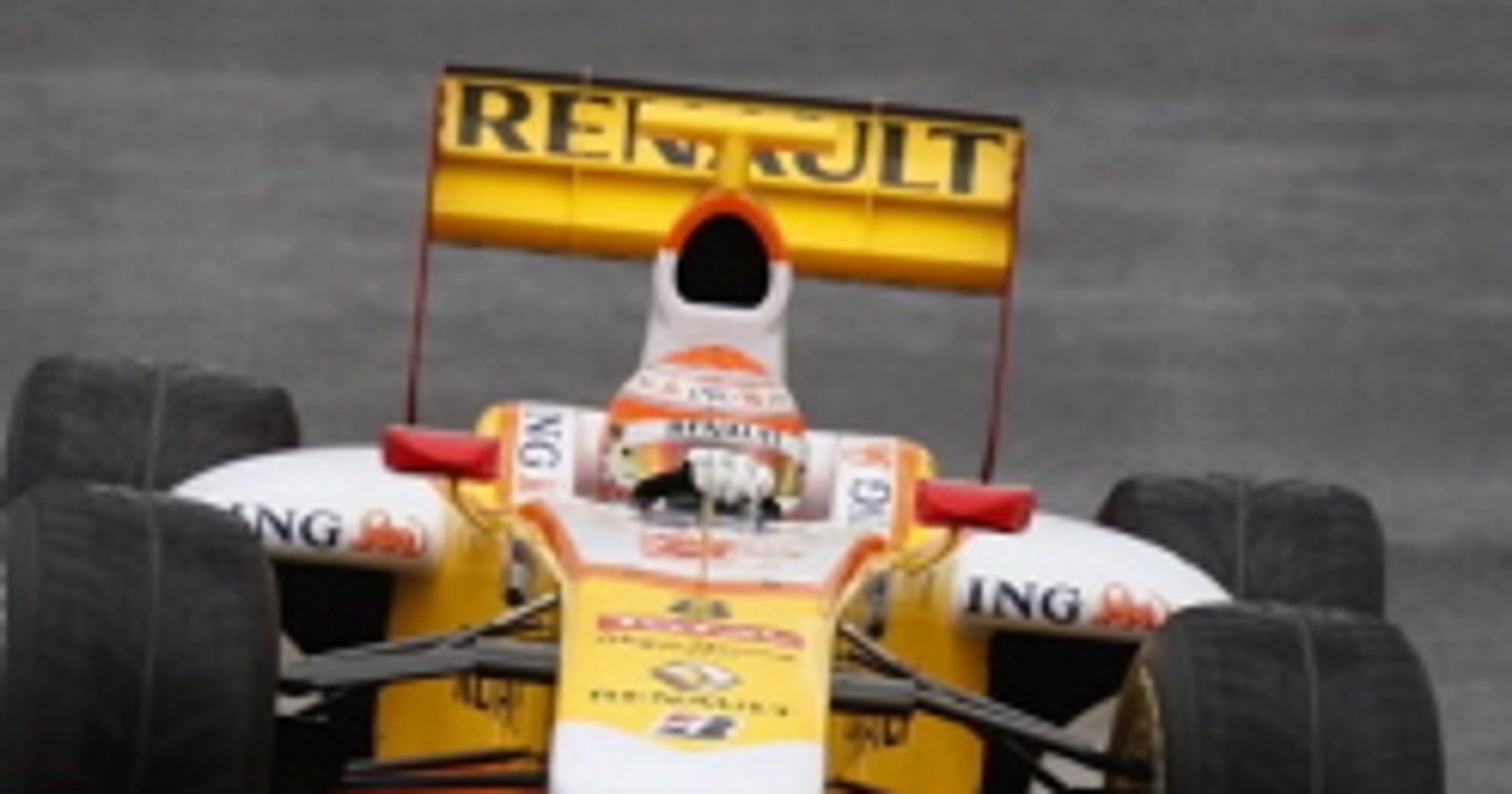 Formuła 1: prezentacja Renault - R29 z płetwą rekina (fotogaleria)