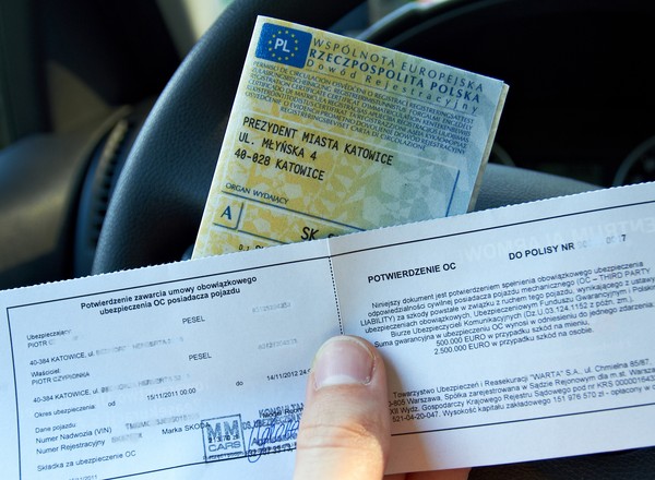 Każdy kierowca musi o tym pamiętać. Już jeden dzień spóźnienia to 1400 zł kary