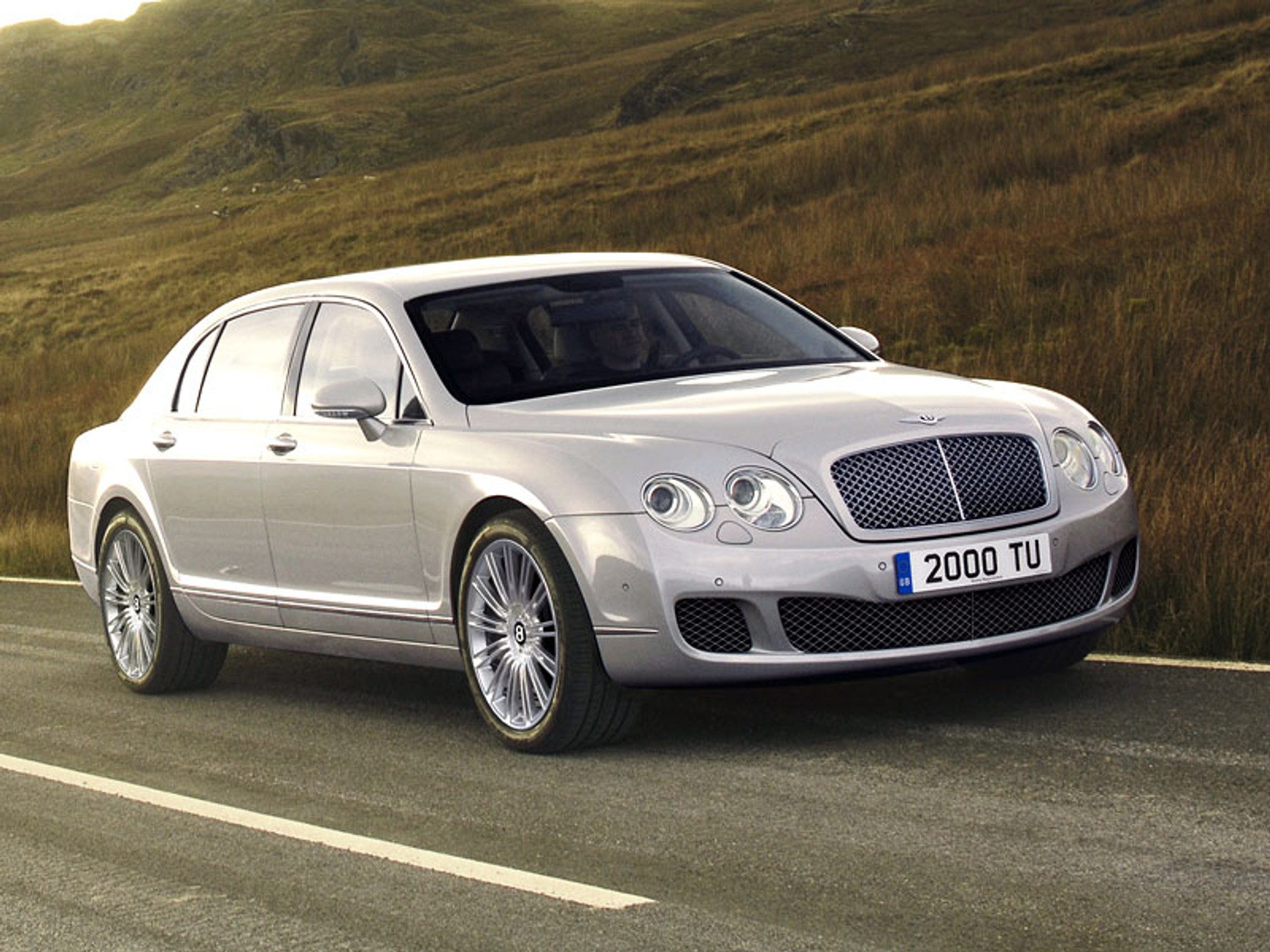 Bentley Continental Flying Spur: nowości na rok 2009 i mocna wersja Speed