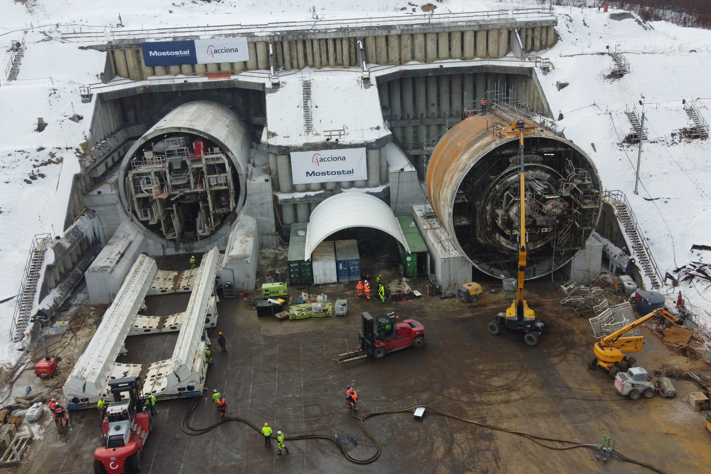 Spektakularny zwrot maszyny TBM na S19. Realizują jedną z najtrudniejszych operacji w Polsce