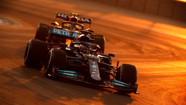 "Jazda o życie" powraca. Netflix zapowiada 4 sezon serialu o F1