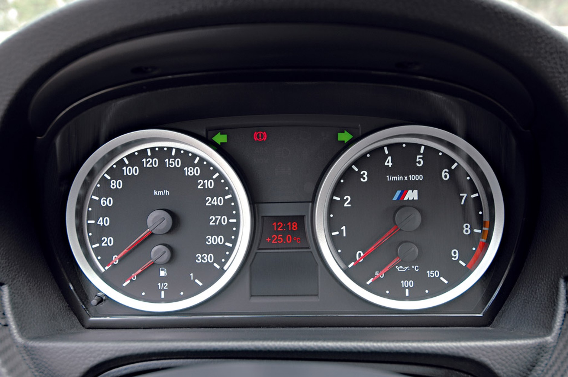 BMW M3 kontra Mercedes C 63 AMG: pojedynek  na wysokich obrotach