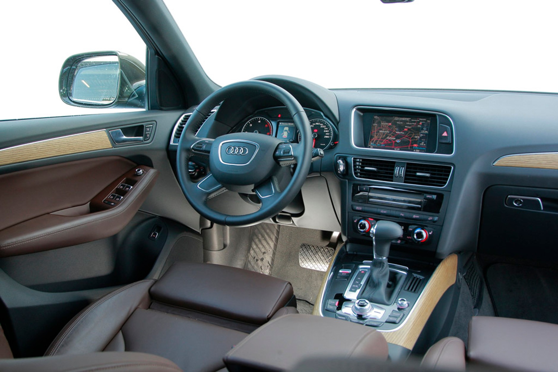 Test Audi Q5 3.0 TDI S-Tronic: auto na każdą drogę