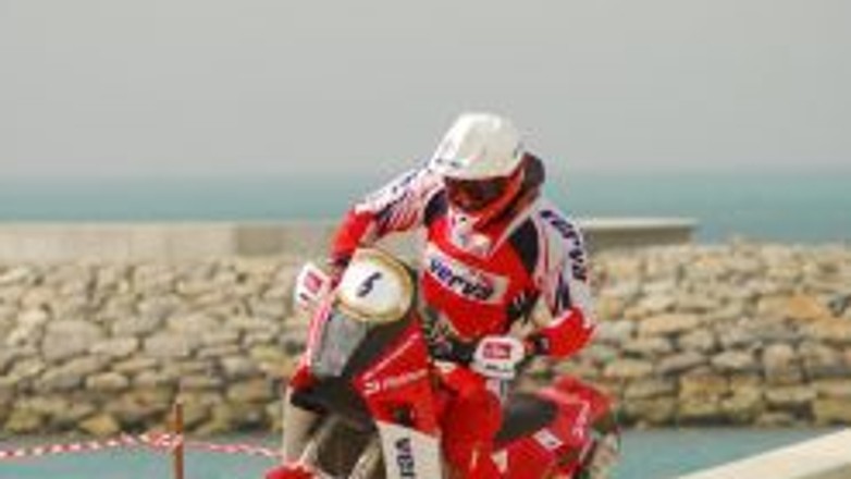Abu Dhabi Desert Challenge 2009: Przygoński bezkonkurencyjny na prologu