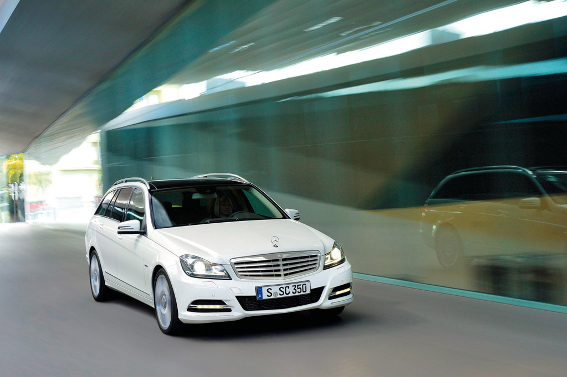 Mercedes klasy C: 2000 zmian, których nie widać