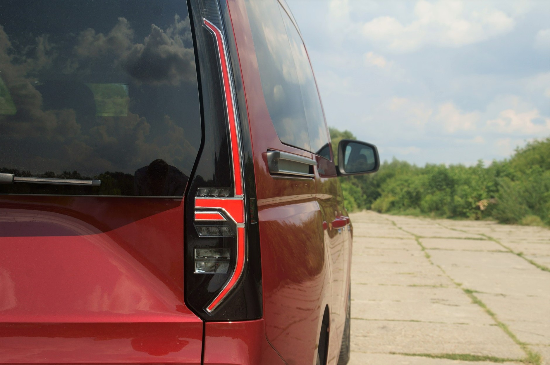 Volkswagen Caddy California 2.0 TDI DSG