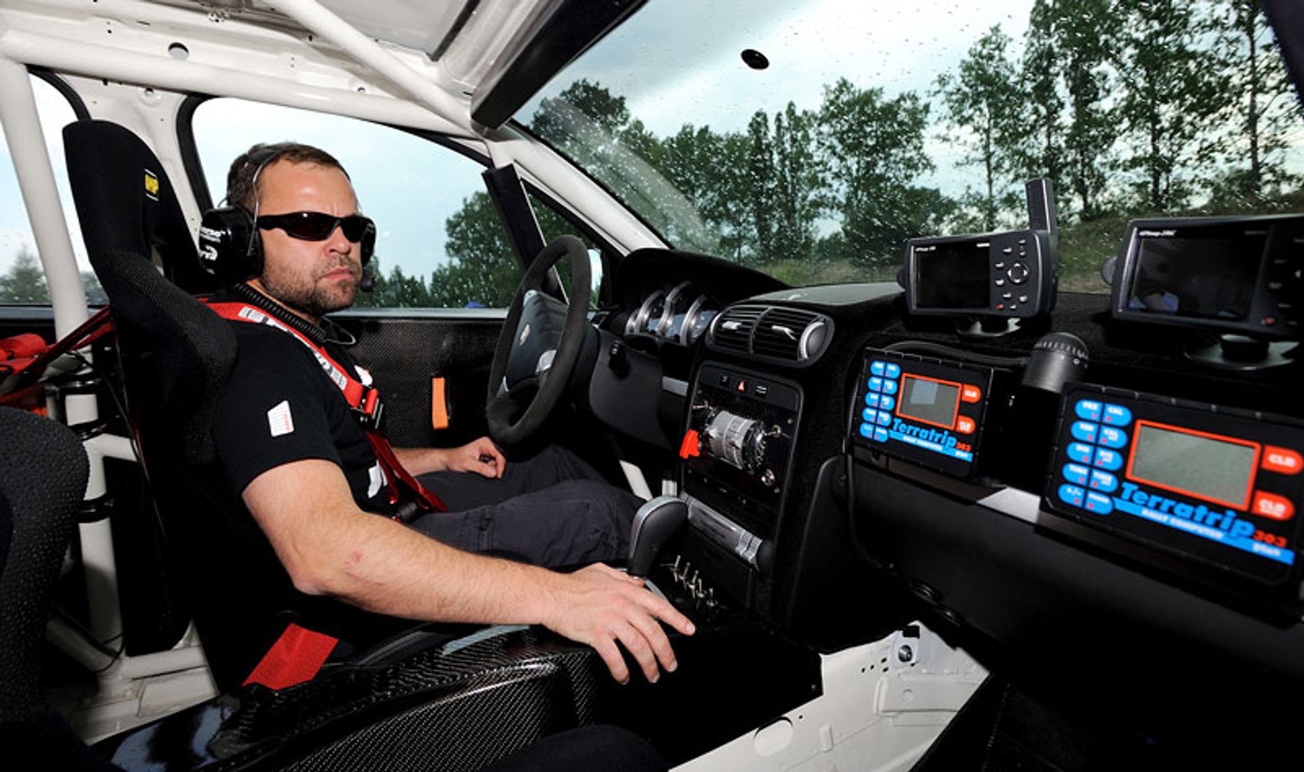 Porsche Cayenne STT Racing: Komornicki i Marton - testy nowego samochodu (fotogaleria)