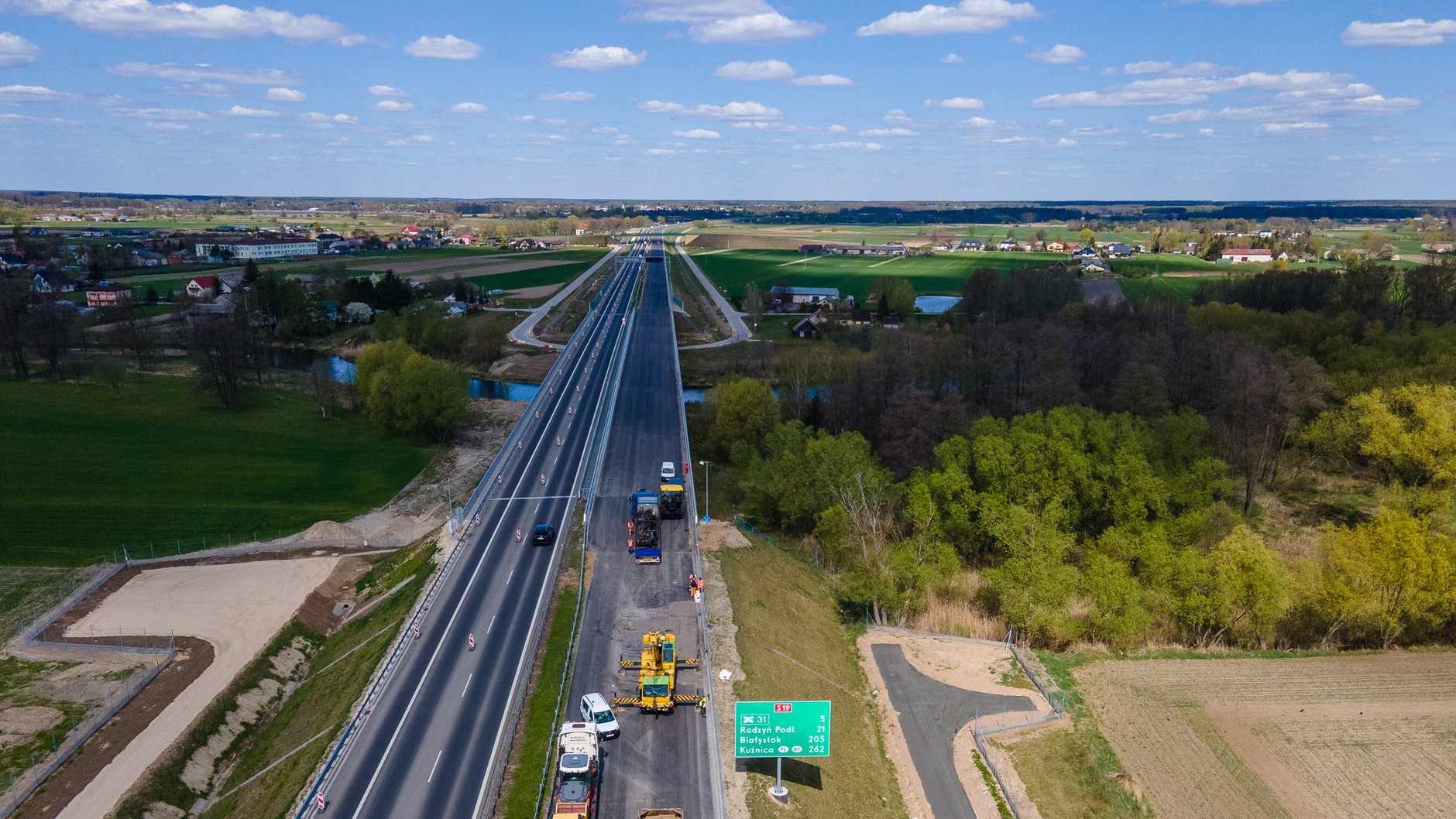 Budowa drugiej jezdni obwodnicy Kocka i Woli Skromowskiej zbliża się do końca