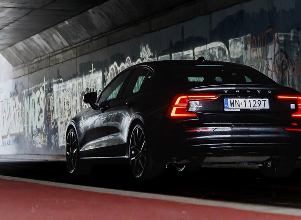 Volvo S60 odchodzi. Pożegnałem go w 455-konnej wersji i wiem, że jest czego żałować
