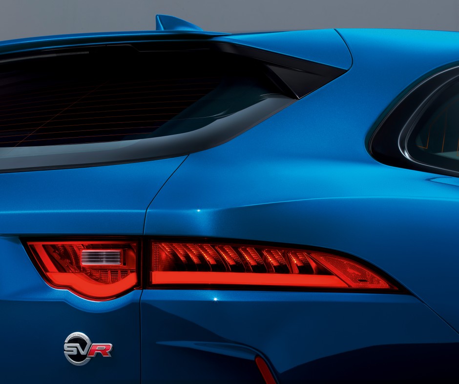 Jaguar F-Pace SVR