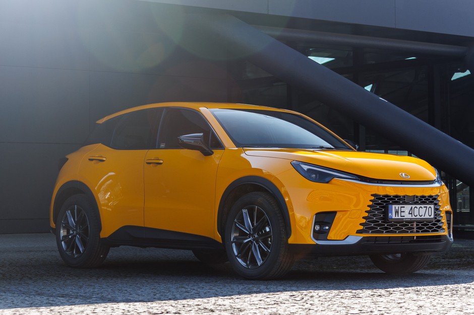 Lexus LBX