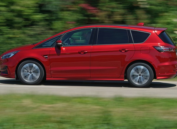 Upadek minivanów. Znane modele znikają lub zmieniają się w SUV-y