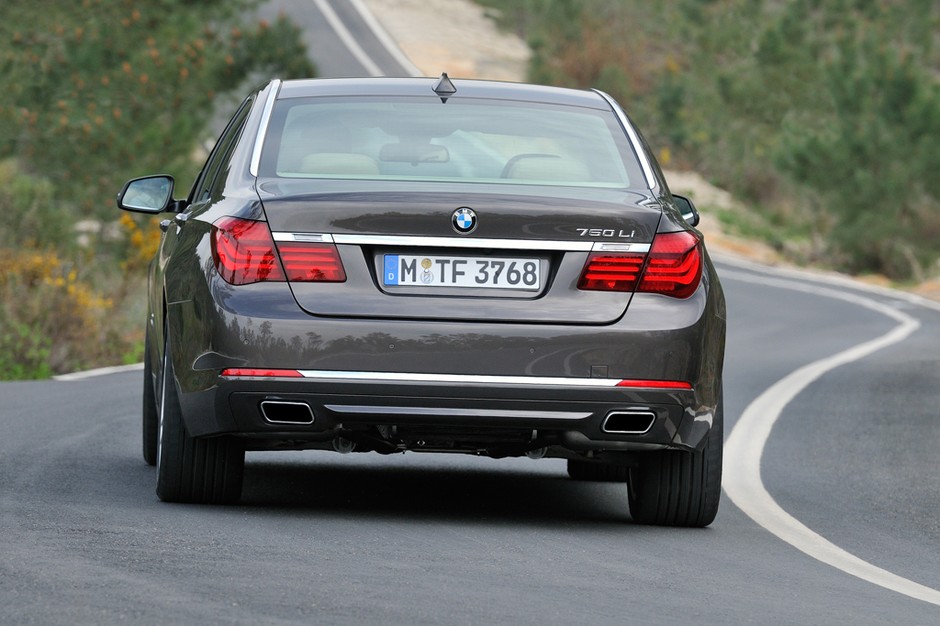 BMW serii 7 przeszło face lifting