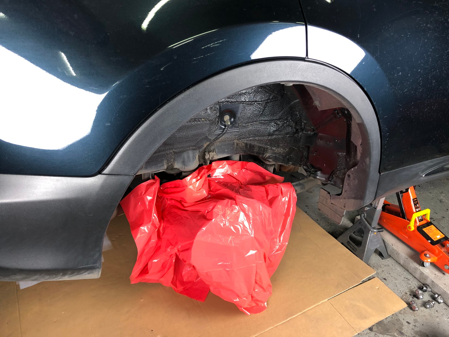 Wygłuszanie nadkoli – krok po kroku