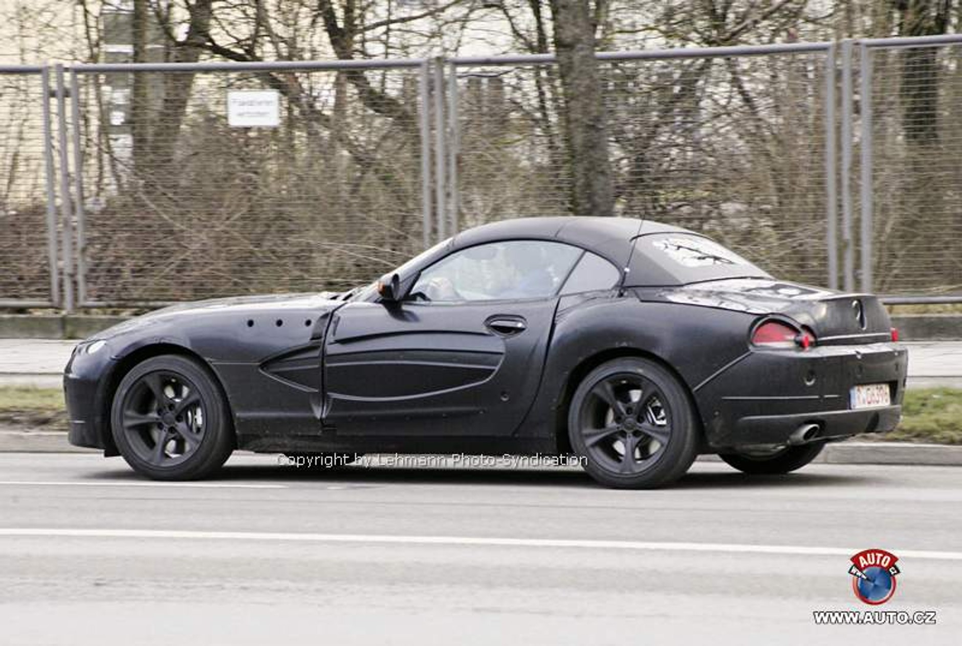 Zdjęcia szpiegowskie: BMW Z4 – świeża krew