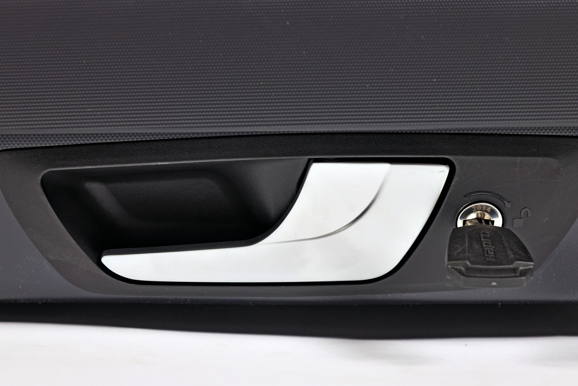 Pod względem konstrukcji i jakości wykonania boks marki Hapro sprawia równie dobre wrażenie, jak produkt oferowany pod marką Atera. Wrażenia z jazdy i pomiary emitowanego hałasu również wypadły pozytywnie.