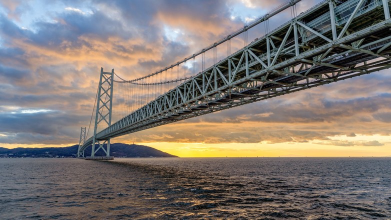 Most Akashi Kaikyo (Japonia)
