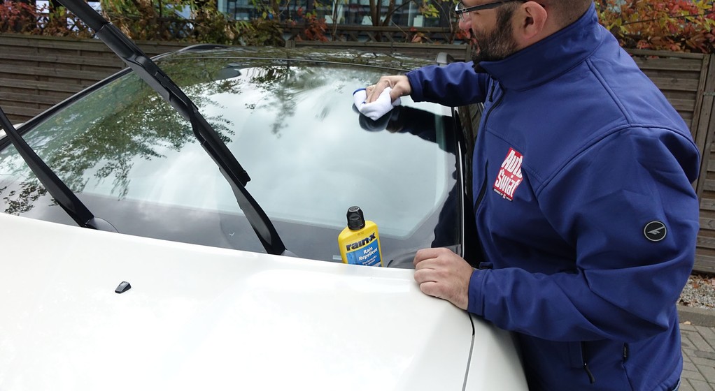 Jak nałożyć niewidzialną wycieraczkę?