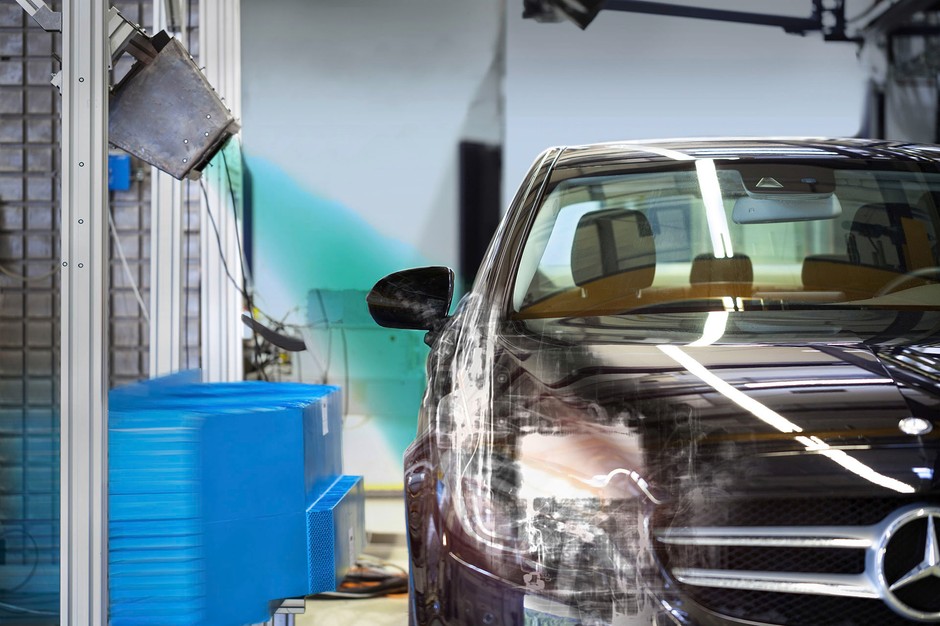 60 lat testów zderzeniowych Mercedes-Benz