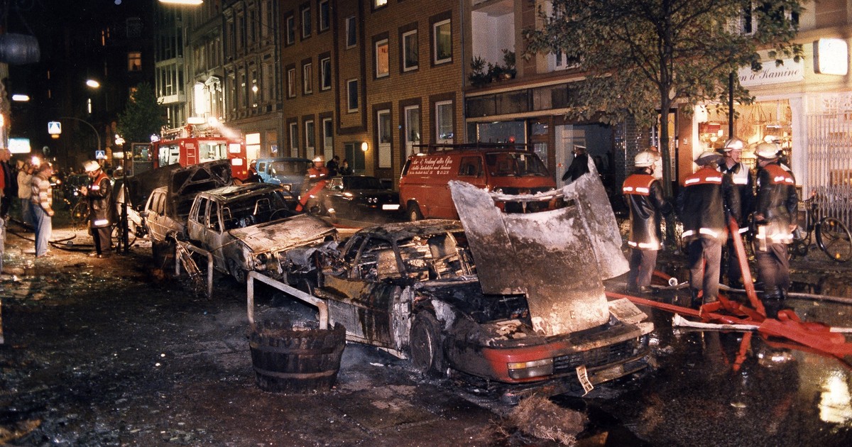 Ulica w Hamburgu po wybuchu Ferrari Zbigniewa Nawrota (zdj. z 1 listopada 1991 r.)