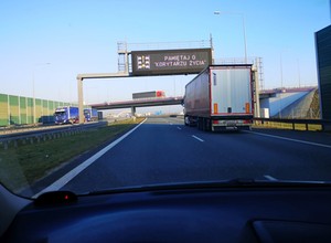 Autostrada A2 Warszawa - Łódź: na trzeci i czwarty pas ruchu jeszcze długo poczekamy