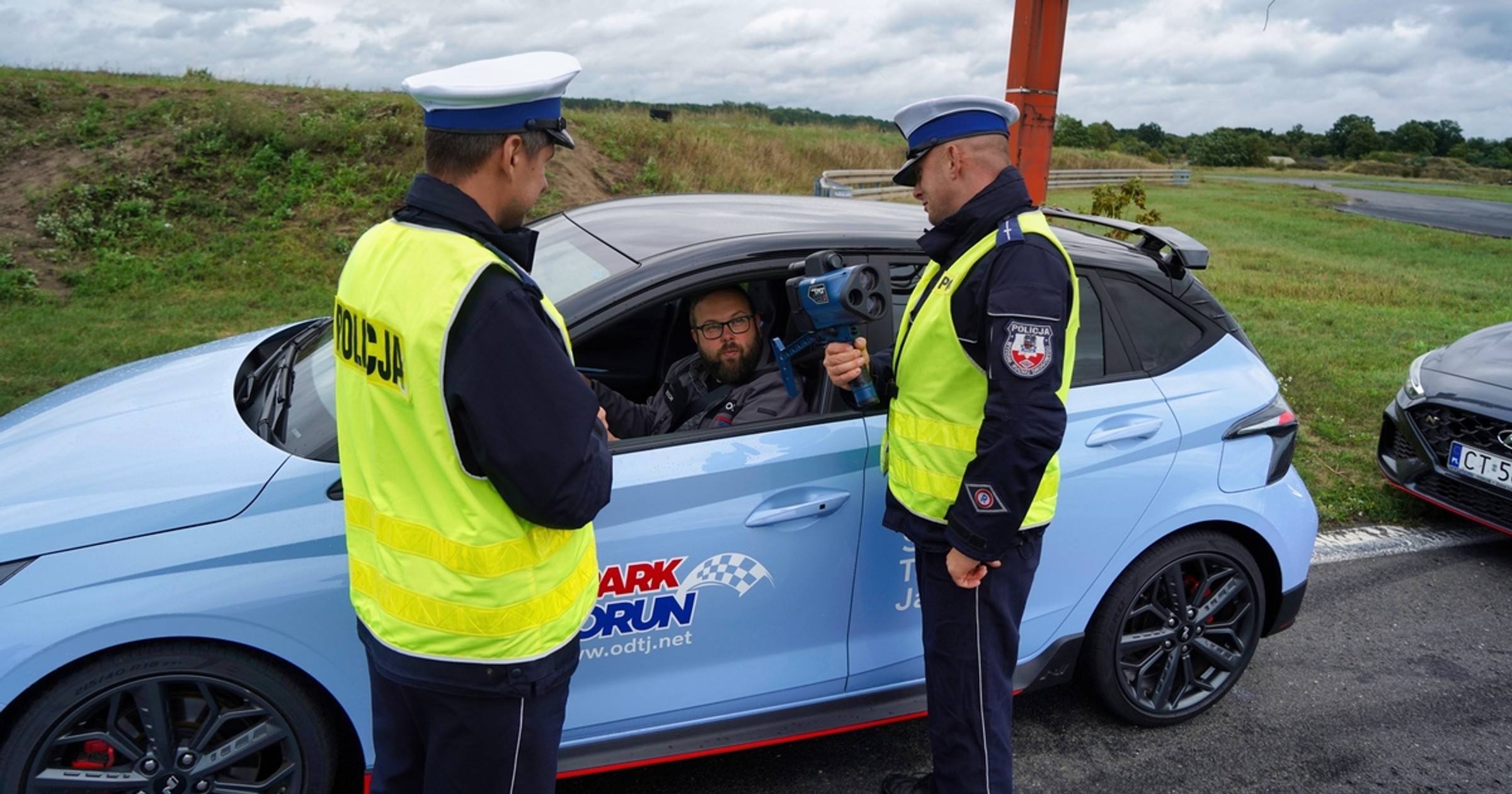 Kujawsko-pomorscy policjanci otrzymali laserowe mierniki prędkości