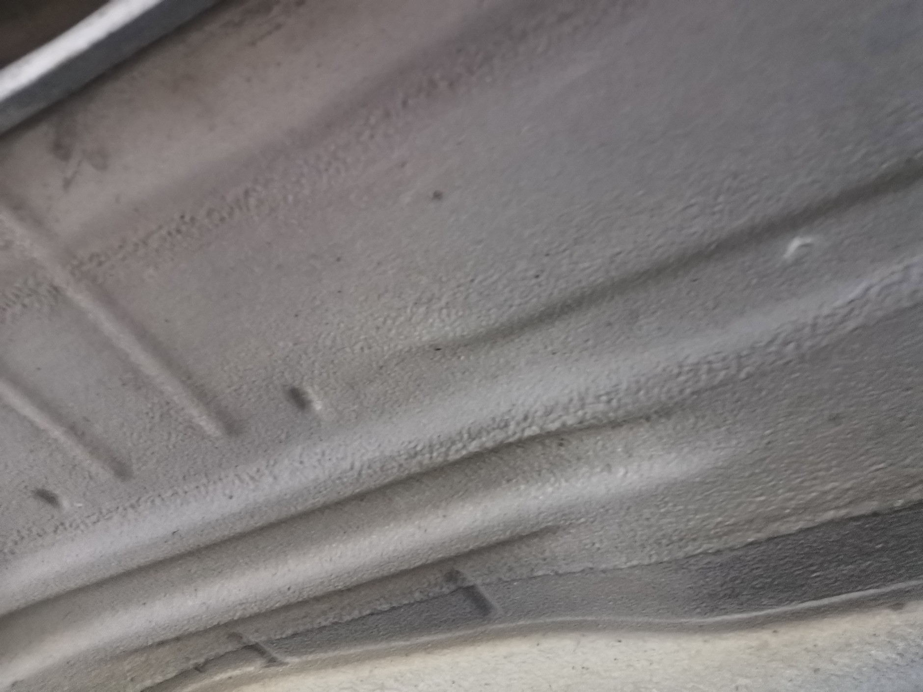 W sporej części podwozie jak nowe. Szkoda, że nie w całości