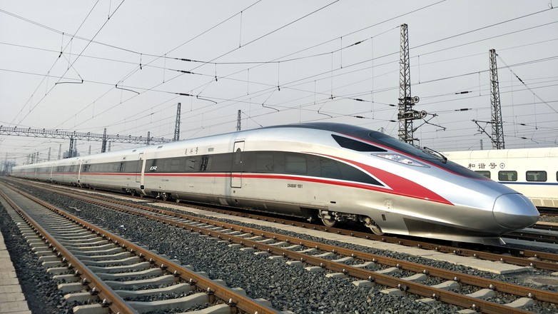 CR400AF dla chińskich kolejarzy