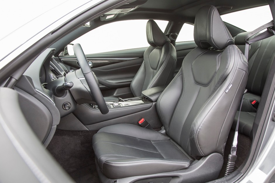 Infiniti Q60 2.0 Turbo Premium Tech