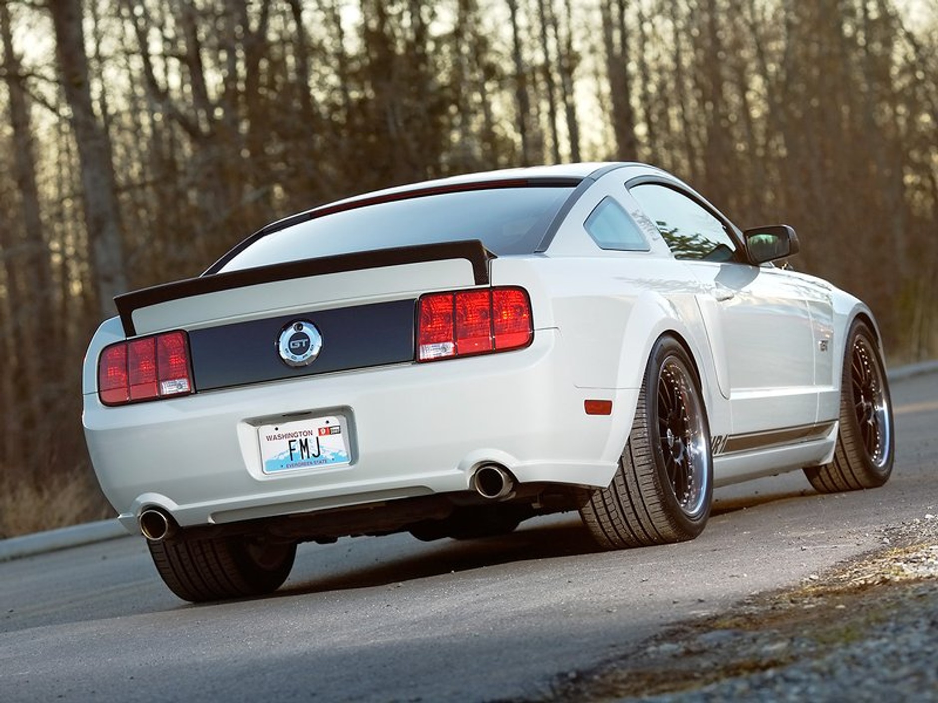 H&amp;R Springs FMJ Mustang GT: piękny ogier