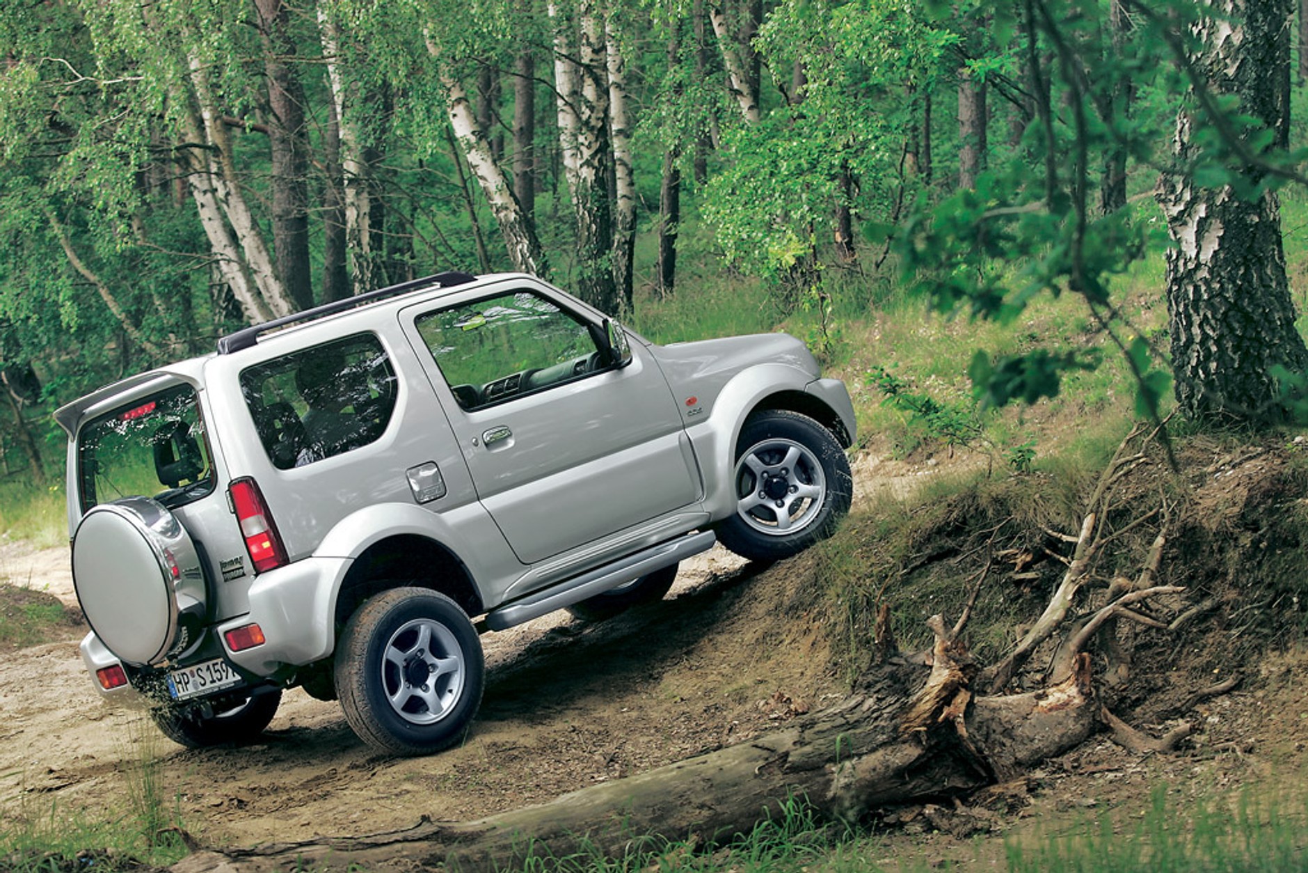 Suzuki Jimny: wdzięczny maluch