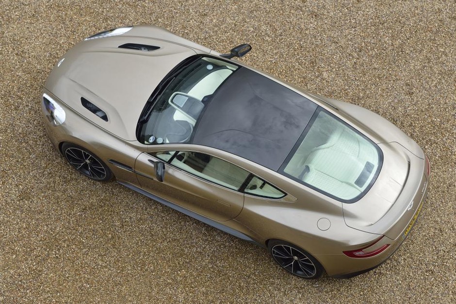 Jak jeździ Aston Martin Vanquish?