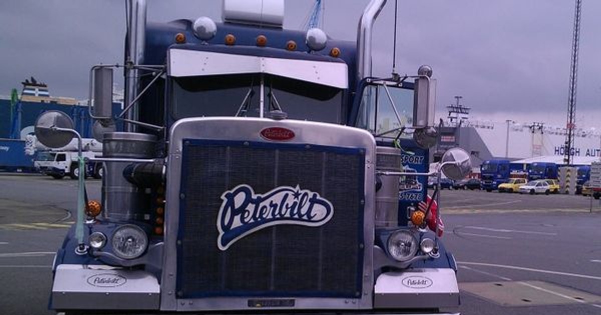 Peterbilt 359