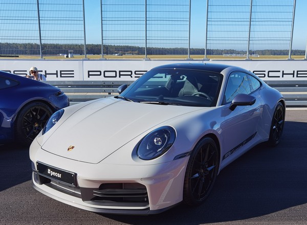 Byłem na Porsche Experience. Jeździłem ostatnim Porsche dla purystów