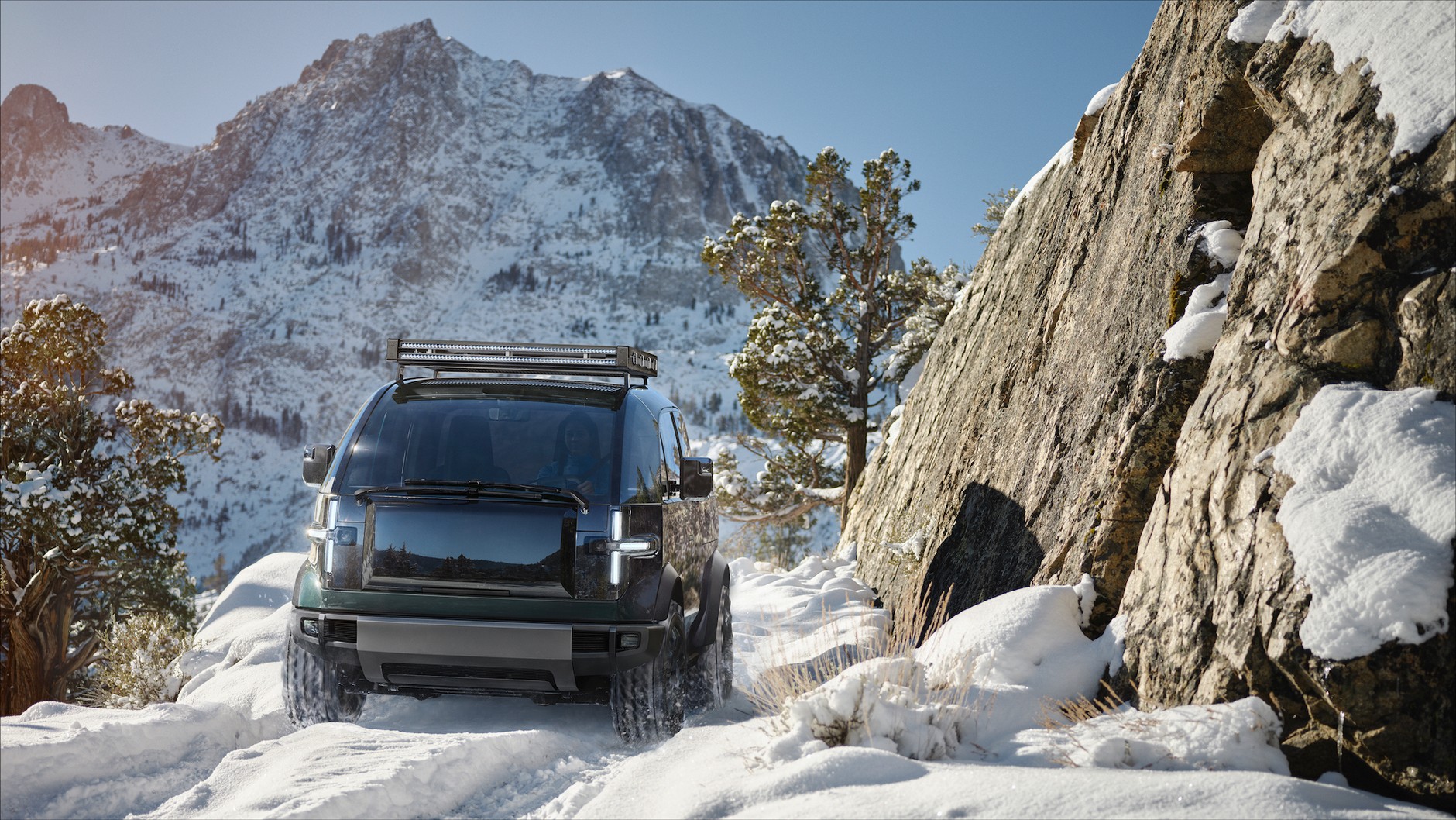 Canoo PickupTruck ExteriorSnow 1