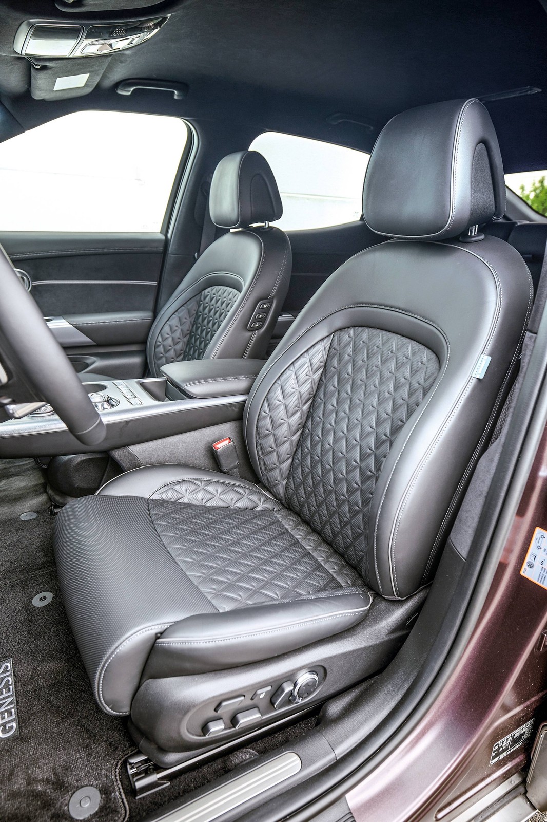 Genesis GV60 AWD Dual Motor Sport Plus