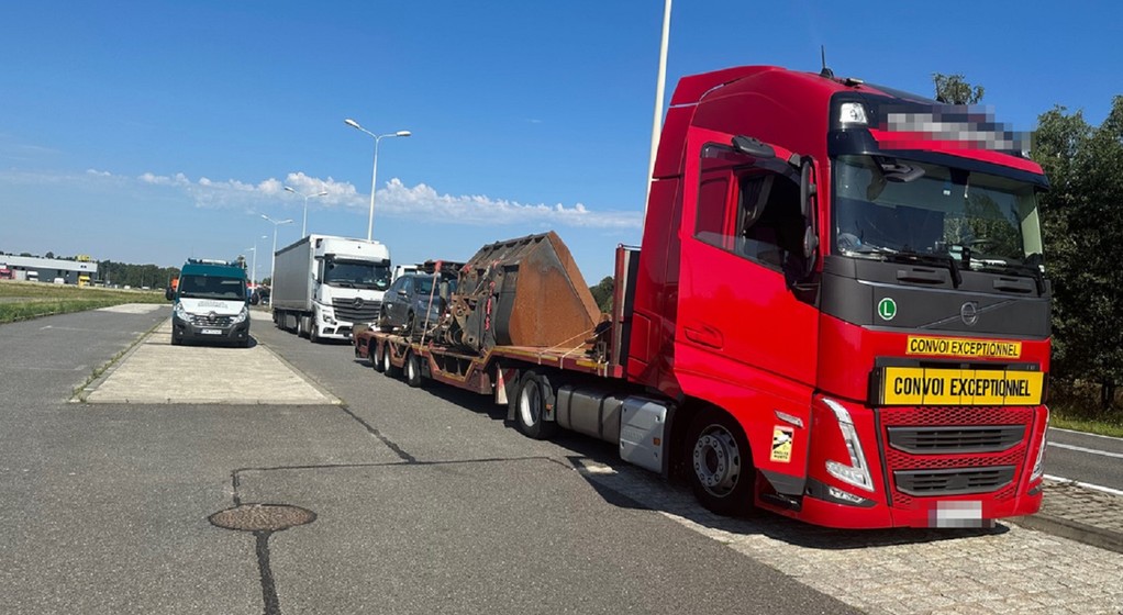 Inspektorzy ITD zdemaskowali kierowców Volvo. Wszyscy dostali mandaty