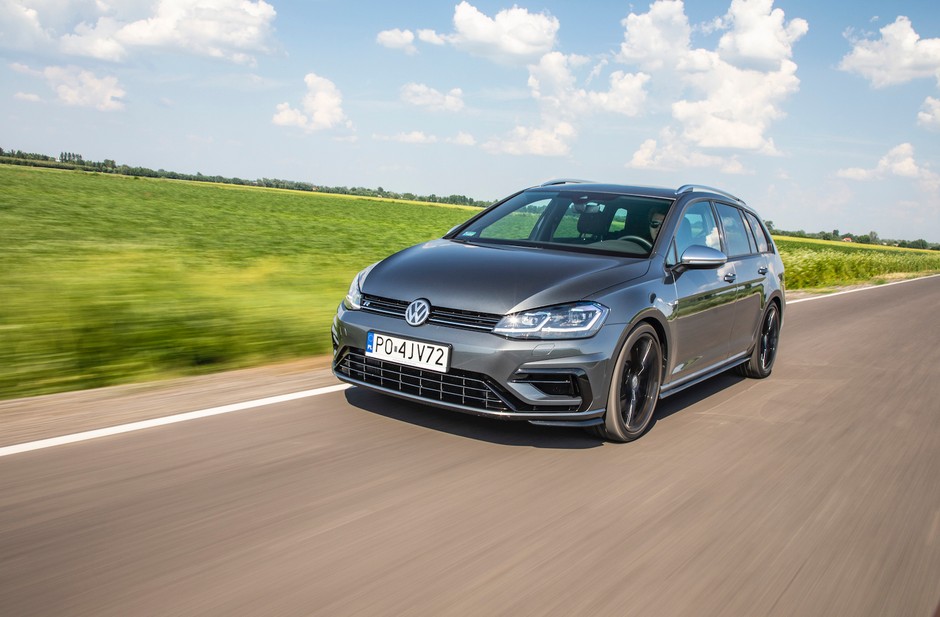 Volkswagen Golf Variant (7. generacji) – cena od 71 390 zł. Pojemność bagażnika: 605-1620 l.