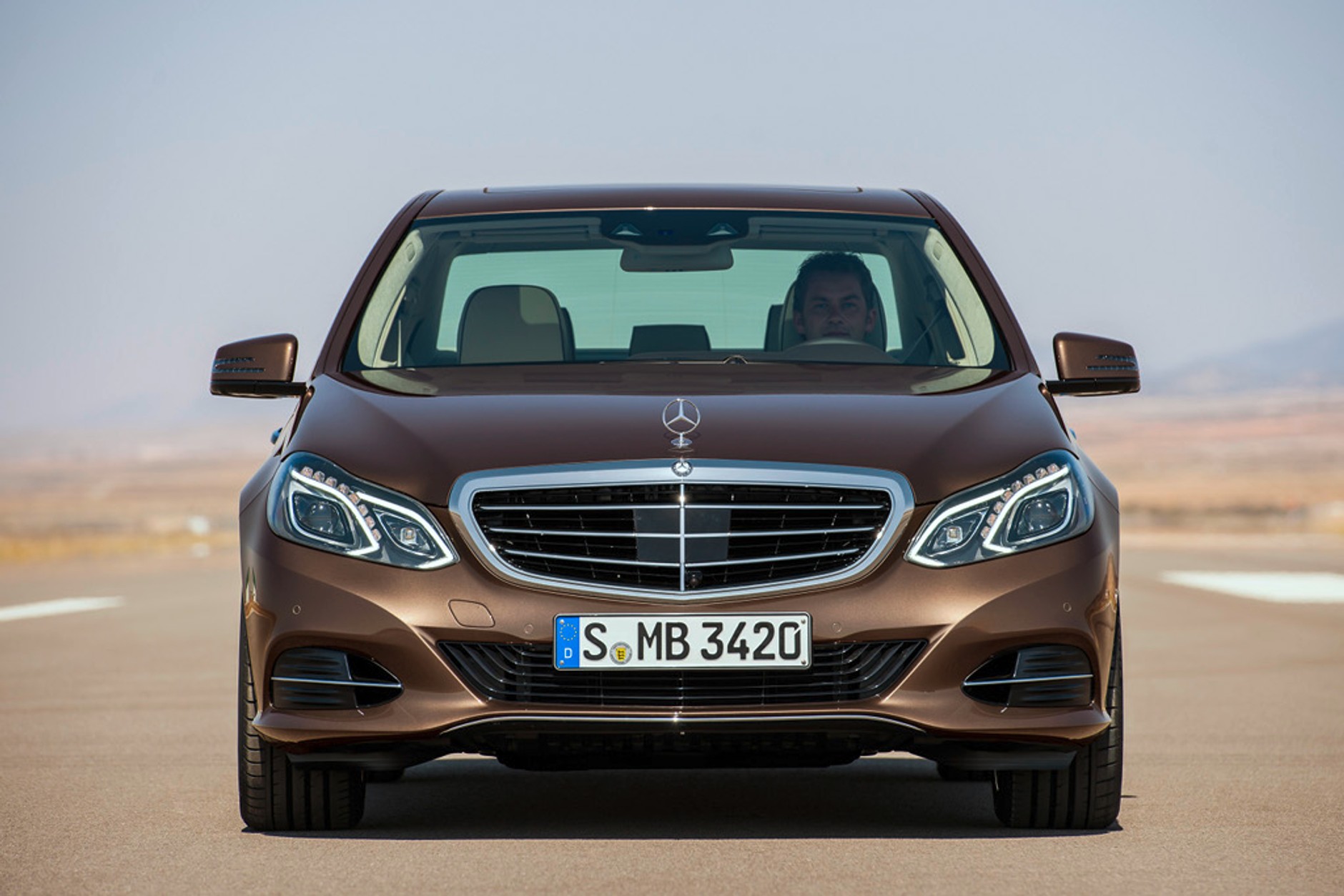 Nowy Mercedes Klasy E to aspiracje godne klasy S