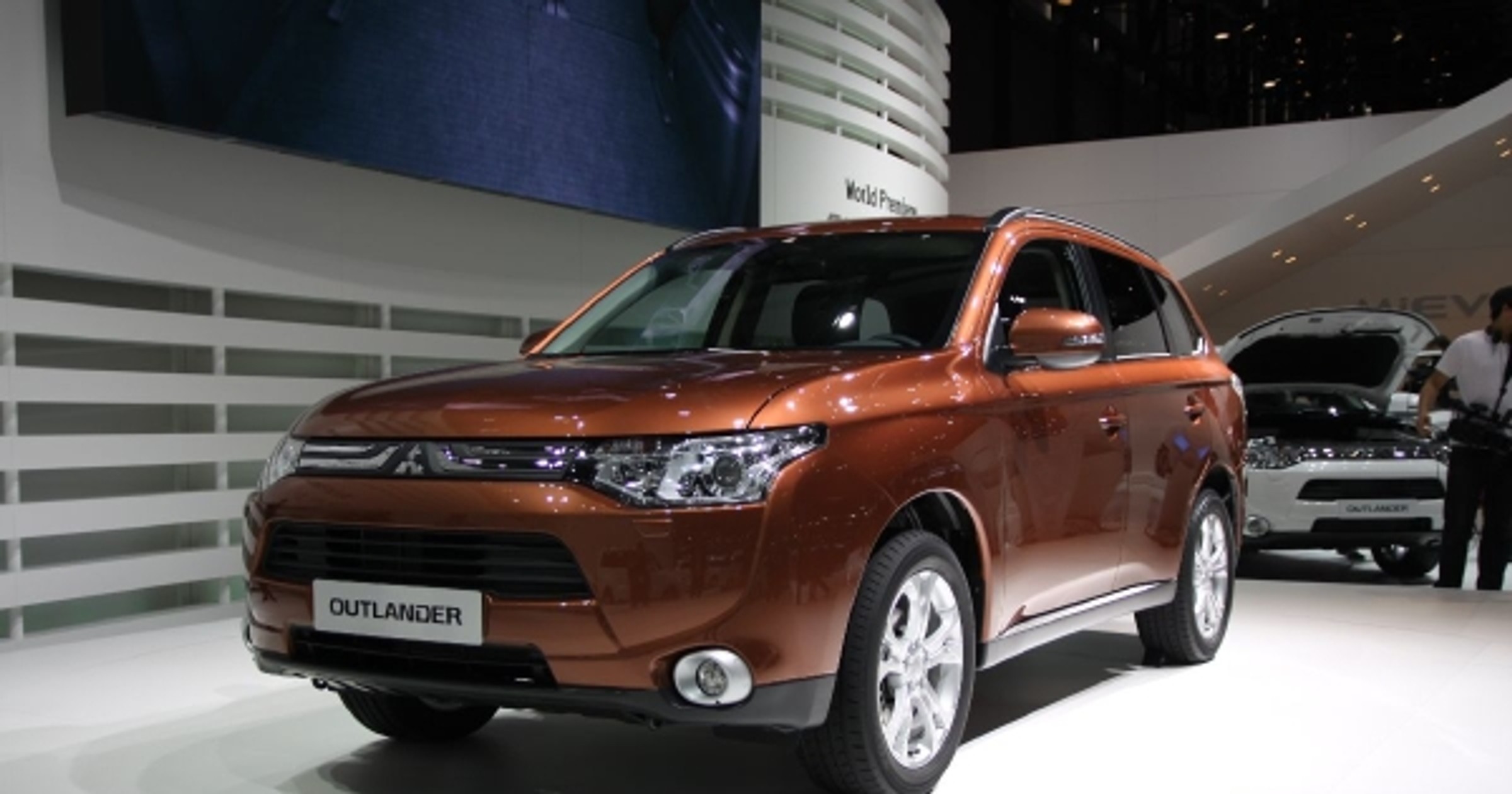 Mitsubishi Outlander 2012