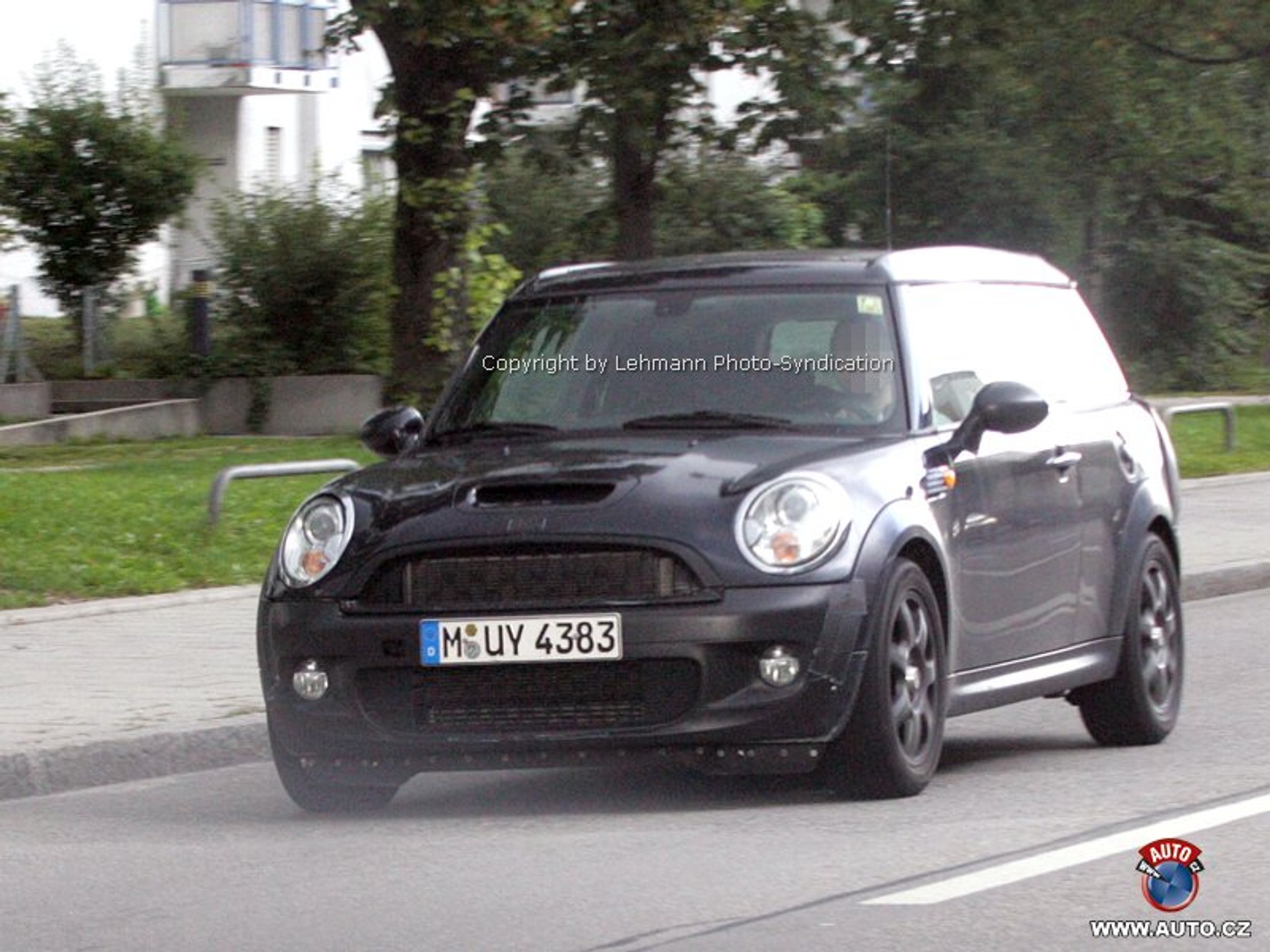 Zdjęcia szpiegowskie: Mini SUV – Colorado czy Monte?