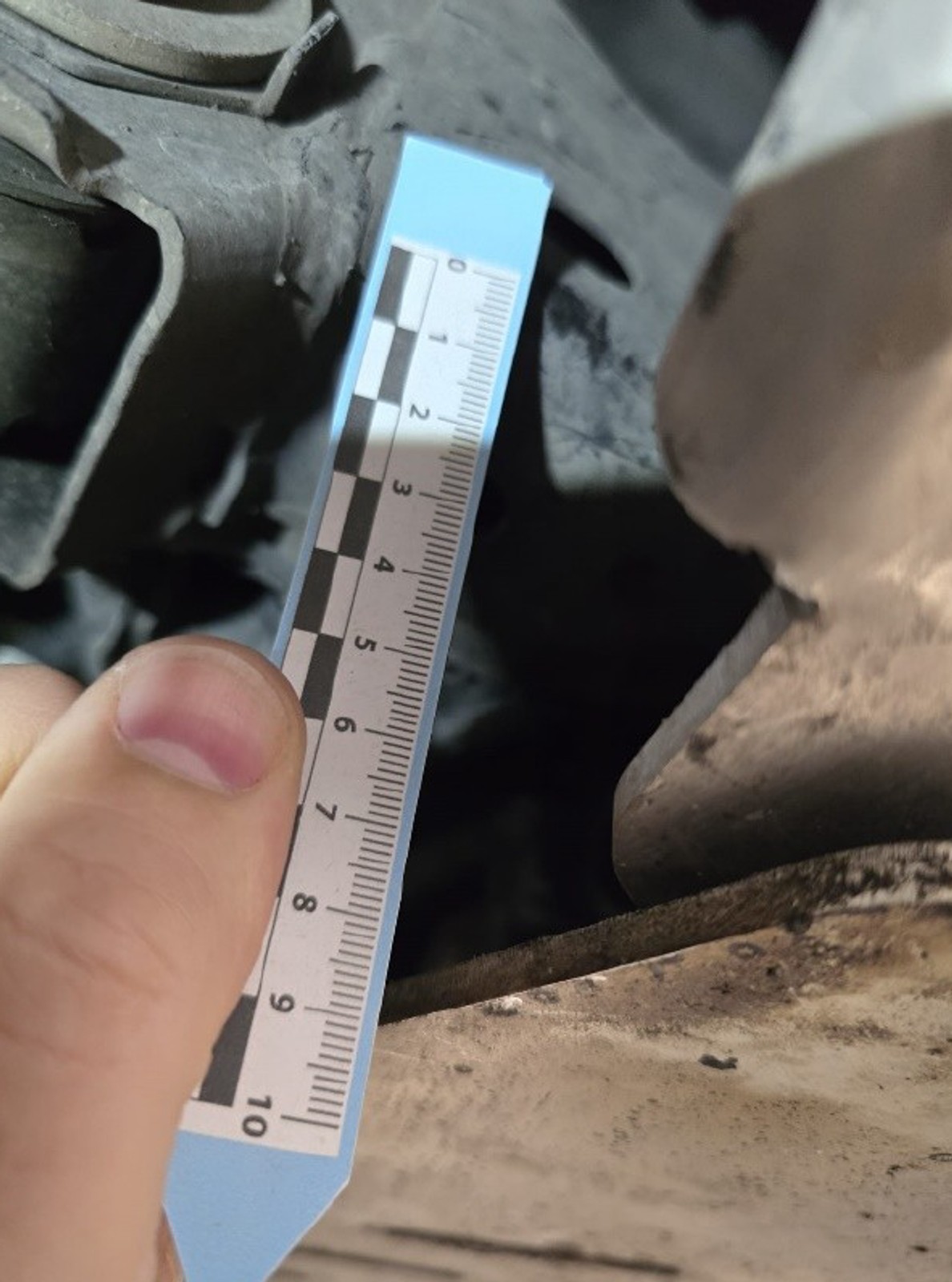 Isuzu D-Max pana Jacka – zdjęcia z oględzin rzeczoznawcy