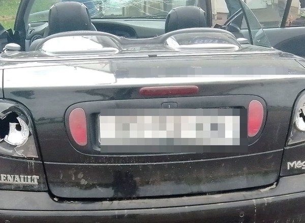 Zdemolował kabriolet, bo matka nie zrobiła mu jajecznicy