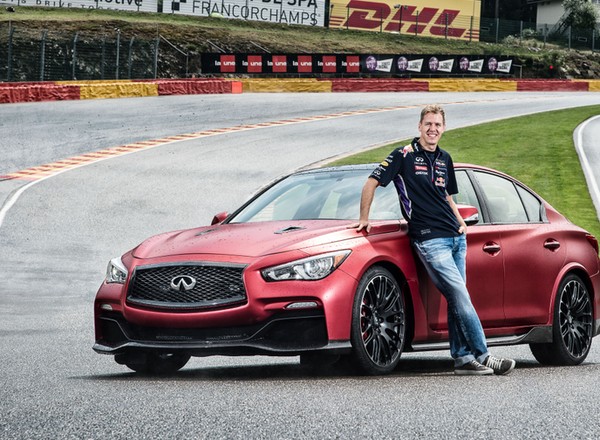 Infiniti Eau Rouge w swojej krainie