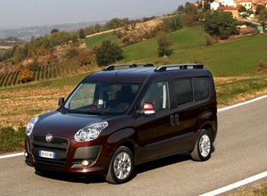 Fiat Doblo za Oceanem pod marką Ram