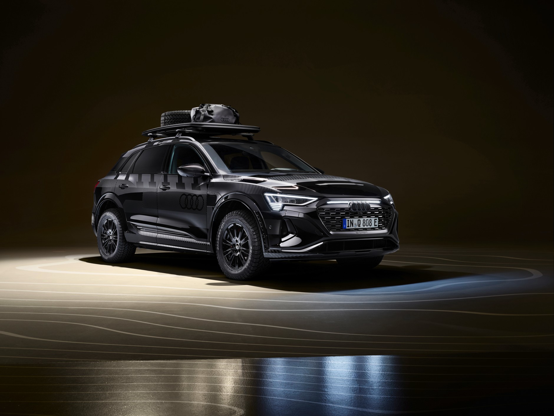 Audi Q8 e-tron edition Dakar