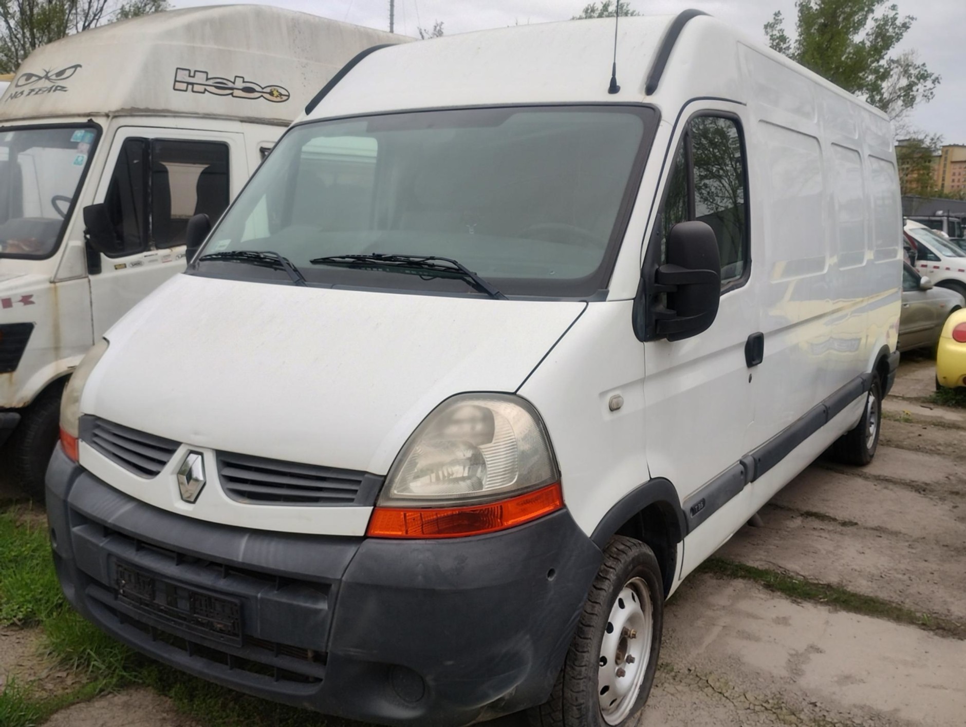 Porzucone samochody oferowane na sprzedaż przez ZDM Warszawa