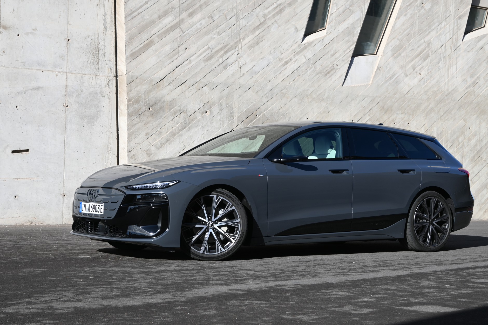 Audi A6 e-tron Avant