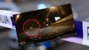 Samochód wypadł z wiaduktu. Wszystko nagrał inny kierowca