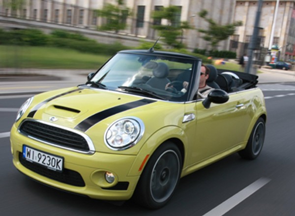 Mini Cooper S Cabrio: Zadziorny i bez dachu